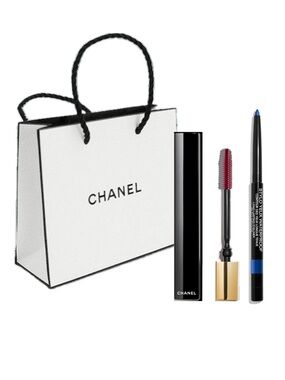 CHANEL Eye Makeup Set